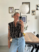 Afbeelding in Gallery-weergave laden, SUE WAISTCOAT - Big stripes