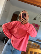 Afbeelding in Gallery-weergave laden, STEVIE SWEATER - Koraal