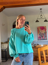Afbeelding in Gallery-weergave laden, MARLEY SWEATER - Turquoise