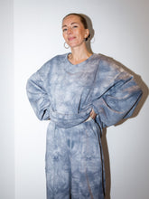 Afbeelding in Gallery-weergave laden, CLEO PANTS - Grey “tie dye”