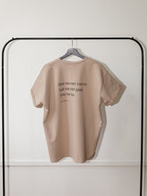 Afbeelding in Gallery-weergave laden, LODxLOIS T-shirt - Hou me los / beige
