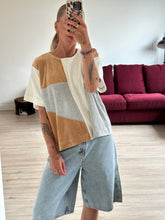 Afbeelding in Gallery-weergave laden, ABBY T-SHIRT - Unique piece 11
