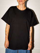 Afbeelding in Gallery-weergave laden, LOVA T-SHIRT - Black
