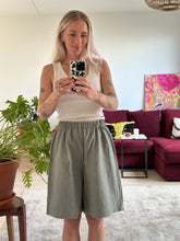 Afbeelding in Gallery-weergave laden, LOU SHORTS - Khaki
