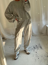 Afbeelding in Gallery-weergave laden, CHILL PANTS - Light grey
