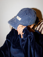 Afbeelding in Gallery-weergave laden, LOD CAP - DUSTY JEANS
