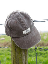 Afbeelding in Gallery-weergave laden, LOD CAP - Dusty brown
