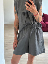 Afbeelding in Gallery-weergave laden, NOVÈL SHORTS - Grey

