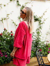 Afbeelding in Gallery-weergave laden, LENNY T-SHIRT - Raspberry red
