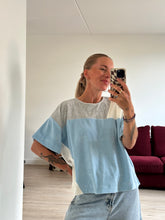 Afbeelding in Gallery-weergave laden, ABBY T-SHIRT - Unique piece 4
