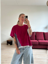 Afbeelding in Gallery-weergave laden, ABBY T-SHIRT - Unique piece 6
