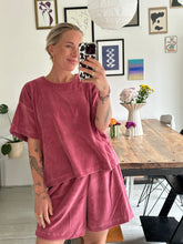Afbeelding in Gallery-weergave laden, SET: ABBY T-SHIRT &amp; NOVÈL SHORT - Old pink
