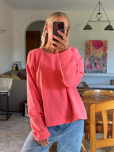 Afbeelding in Gallery-weergave laden, STEVIE SWEATER - Koraal
