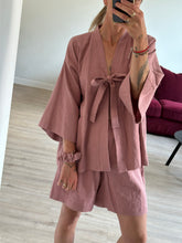 Afbeelding in Gallery-weergave laden, BOWIE ROBE - Dusty pink
