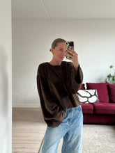 Afbeelding in Gallery-weergave laden, JAZZ SWEATER - Brown velvet
