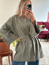 Afbeelding in Gallery-weergave laden, JUNE ROBE - Khaki
