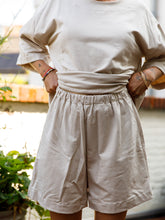Afbeelding in Gallery-weergave laden, NOVÈL SHORTS - Sand
