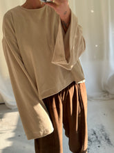 Afbeelding in Gallery-weergave laden, JAZZ SWEATER - Champagne
