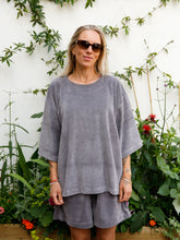 Afbeelding in Gallery-weergave laden, LENNY T-SHIRT - Grey
