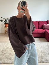Afbeelding in Gallery-weergave laden, JAZZ SWEATER - Chocolate Brown
