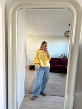 Afbeelding in Gallery-weergave laden, LENNY T-SHIRT - Soft yellow
