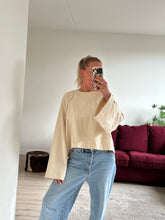 Afbeelding in Gallery-weergave laden, JAZZ SWEATER - Ecru
