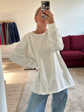Afbeelding in Gallery-weergave laden, RUBY LONGSLEEVE - Off white
