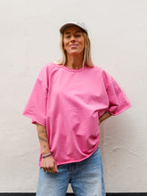 Afbeelding in Gallery-weergave laden, COCO T-SHIRT - Pink
