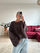 Afbeelding in Gallery-weergave laden, JAZZ SWEATER - Chocolate Brown
