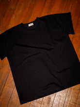 Afbeelding in Gallery-weergave laden, LOVA T-SHIRT - Black
