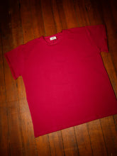 Afbeelding in Gallery-weergave laden, LOVA T-SHIRT - Wine red
