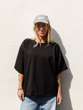 Afbeelding in Gallery-weergave laden, COCO T-SHIRT - Black
