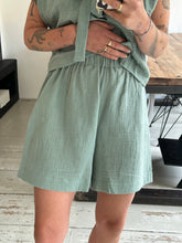 Afbeelding in Gallery-weergave laden, NOVÈL SHORTS - Mint green
