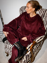 Afbeelding in Gallery-weergave laden, ROWAN SWEATER - Burgundy
