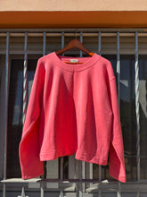 Afbeelding in Gallery-weergave laden, STEVIE SWEATER - Koraal
