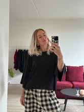 Afbeelding in Gallery-weergave laden, LIV T-SHIRT - Glitter
