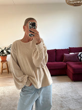 Afbeelding in Gallery-weergave laden, MARLEY SWEATER - Ecru
