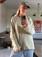 Afbeelding in Gallery-weergave laden, HOLLY LONGSLEEVE - Earth khaki
