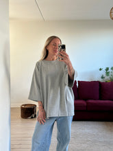 Afbeelding in Gallery-weergave laden, DEAN T-SHIRT - Grey
