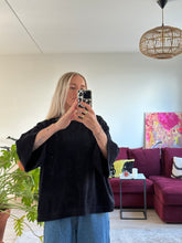 Afbeelding in Gallery-weergave laden, LENNY T-SHIRT - Black
