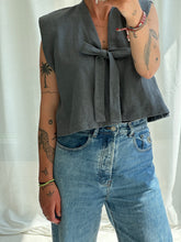 Afbeelding in Gallery-weergave laden, SUE WAISTCOAT - Grey

