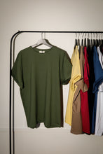 Afbeelding in Gallery-weergave laden, LOVA T-SHIRT - Khaki

