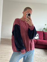 Afbeelding in Gallery-weergave laden, MARLEY SWEATER - Old pink/navy velvet
