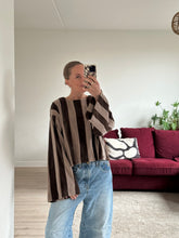 Afbeelding in Gallery-weergave laden, JAZZ SWEATER - Brown/beige velvet
