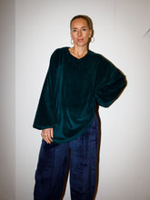 Afbeelding in Gallery-weergave laden, CLEO PANTS - Dark blue
