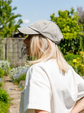 Afbeelding in Gallery-weergave laden, LOD CAP - Dusty light grey
