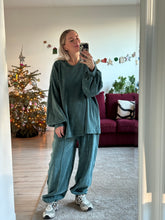 Afbeelding in Gallery-weergave laden, ROWAN SWEATER - Dusty petrol
