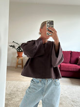 Afbeelding in Gallery-weergave laden, JAZZ SWEATER - Chocolate Brown
