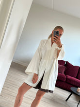 Afbeelding in Gallery-weergave laden, JUNE ROBE - Ecru
