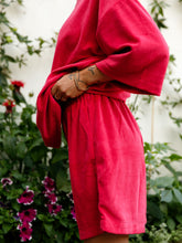 Afbeelding in Gallery-weergave laden, NOVÈL SHORTS - Raspberry red
